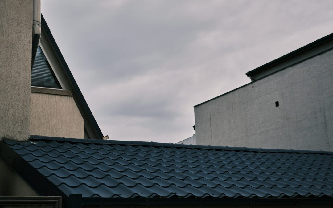 Metal Roof Cost vs. Value on the Mendocino Coast: ROI vs. Asphalt