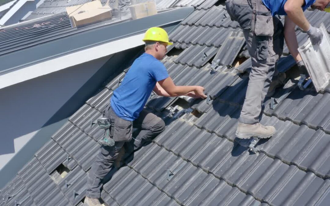 Early Roof Repair Red Flags in Mendocino County: What Pros Spot Early